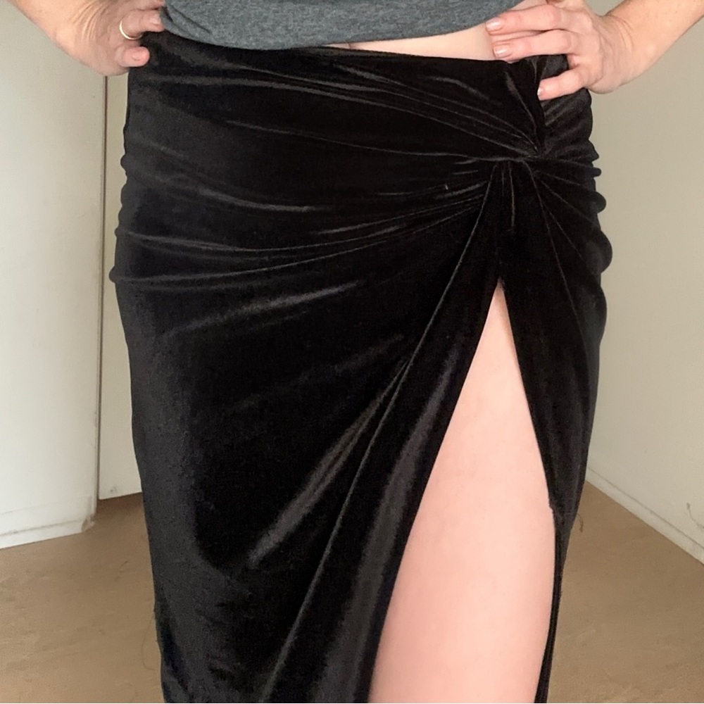 Aqua Sexy Black Velvet Women's Skirt XS - Picture 3 of 5